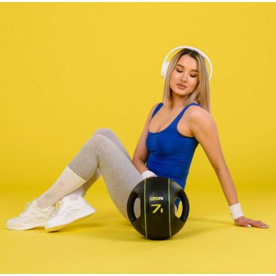 Фитнес оборудование: Медицинбол с хватами PROFI-FIT 7 кг фотографии
